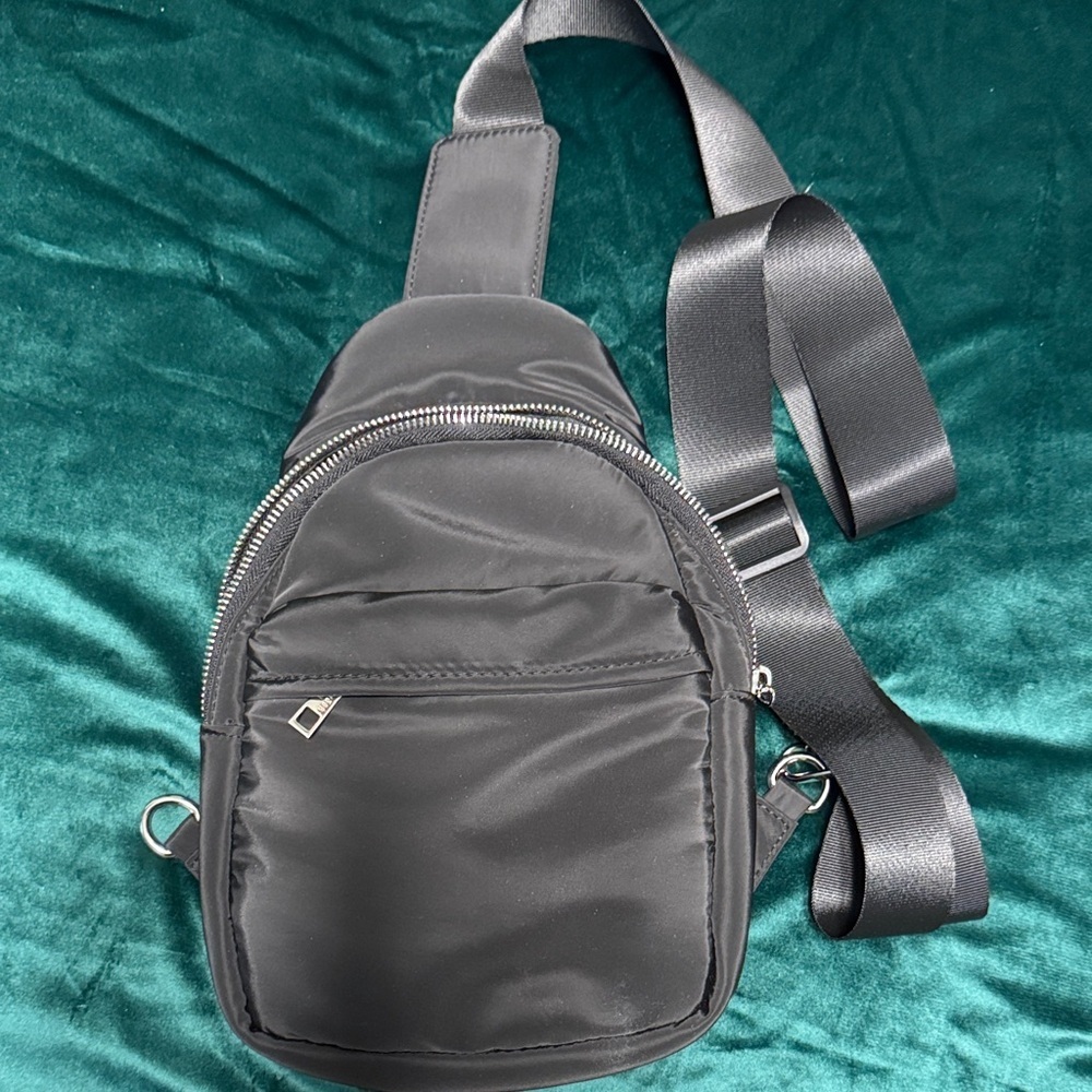 Sleek Black Crossbody Bag